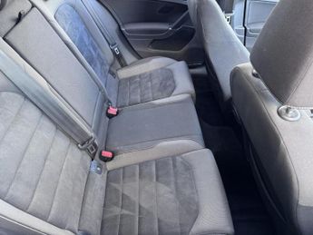 Volkswagen Golf 2.0 TDI BlueMotion Tech GT Hatchback 5dr Diesel Manual Euro 5 (s