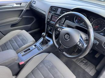Volkswagen Golf 2.0 TDI BlueMotion Tech GT Hatchback 5dr Diesel Manual Euro 5 (s