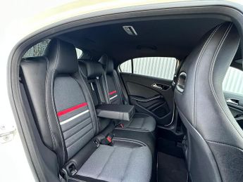 Mercedes-Benz A Class 1.6 A160 SE (Executive) Hatchback 5dr Petrol 7G-DCT Euro 6 (s/s)
