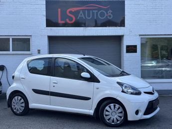 Toyota AYGO 1.0 VVT-i Move Hatchback 5dr Petrol MultiMode Euro 5 (68 ps)