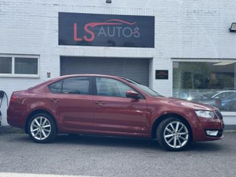 Skoda Octavia 1.4 TSI Elegance Hatchback 5dr Petrol DSG Euro 5 (s/s) (140 ps)