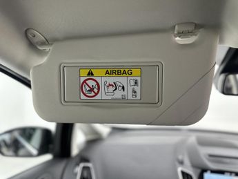 Ford C-Max 1.5 TDCi Titanium MPV 5dr Diesel Powershift Euro 6 (s/s) (120 ps