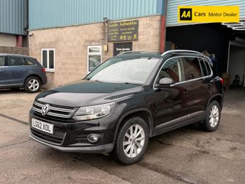 Volkswagen Tiguan 2.0 TDI BlueMotion Tech SE SUV 5dr Diesel Manual 4WD Euro 5 (s/s
