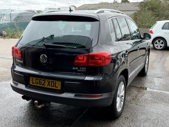 Volkswagen Tiguan 2.0 TDI BlueMotion Tech SE SUV 5dr Diesel Manual 4WD Euro 5 (s/s