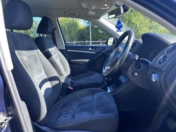 Volkswagen Tiguan 2.0 TDI BlueMotion Tech Match SUV 5dr Diesel DSG 4WD Euro 5 (s/s