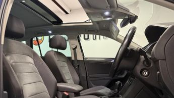 Volkswagen Tiguan 2.0 TDI SEL SUV 5dr Diesel DSG Euro 6 (s/s) (150 ps)