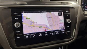 Volkswagen Tiguan 2.0 TDI SEL SUV 5dr Diesel DSG Euro 6 (s/s) (150 ps)