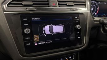 Volkswagen Tiguan 2.0 TDI SEL SUV 5dr Diesel DSG Euro 6 (s/s) (150 ps)