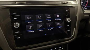 Volkswagen Tiguan 2.0 TDI SEL SUV 5dr Diesel DSG Euro 6 (s/s) (150 ps)