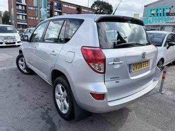 Toyota RAV4 2.0 XT5 SUV 5dr Petrol Automatic 4WD (212 g/km, 150 bhp)