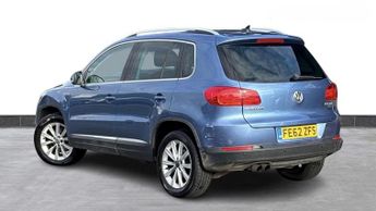Volkswagen Tiguan 2.0 TDI BlueMotion Tech SE SUV 5dr Diesel DSG 4WD Euro 5 (s/s) (