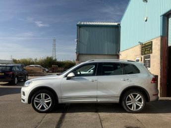 Volkswagen Touareg 3.0 TDI V6 BlueMotion Tech Altitude SUV 5dr Diesel Tiptronic 4WD
