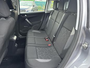 Peugeot 2008 1.2 PureTech Active SUV 5dr Petrol Manual Euro 6 (s/s) (82 ps)