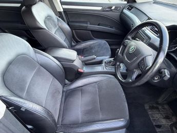 Skoda Superb 2.0 TDI SE Estate 5dr Diesel Manual Euro 5 (140 ps)