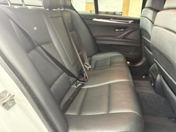 BMW Alpina D5 3.0d Saloon 4dr Diesel Switchtronic Euro 6 (s/s) (350 ps)