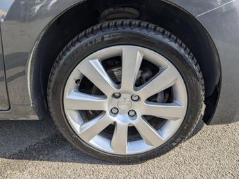 Peugeot 5008 1.6 BlueHDi Allure MPV 5dr Diesel EAT Euro 6 (s/s) (120 ps)