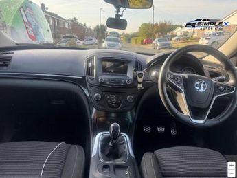 Vauxhall Insignia 1.8 16V SRi Hatchback 5dr Petrol Manual Euro 5 (140 ps)