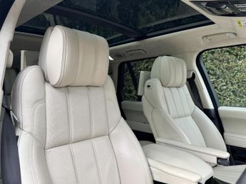 Land Rover Range Rover 3.0 TD V6 Autobiography SUV 5dr Diesel Auto 4WD Euro 5 (s/s) (25