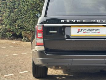 Land Rover Range Rover 3.0 TD V6 Autobiography SUV 5dr Diesel Auto 4WD Euro 5 (s/s) (25