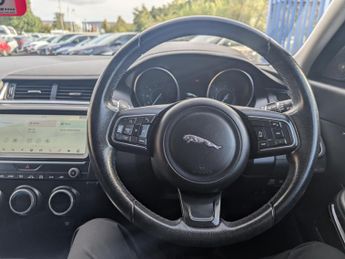 Jaguar E-PACE 2.0 D180 SE SUV 5dr Diesel Auto AWD Euro 6 (s/s) (180 ps)