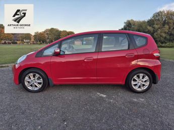 Honda Jazz 1.4 i-VTEC ES Hatchback 5dr Petrol CVT Euro 5 (99 ps)