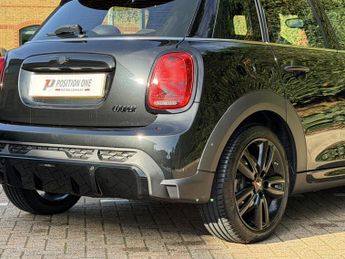 MINI Hatch 1.5 Cooper Sport Hatchback 5dr Petrol Steptronic Euro 6 (s/s) (1