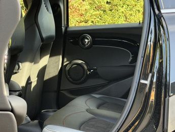 MINI Hatch 1.5 Cooper Sport Hatchback 5dr Petrol Steptronic Euro 6 (s/s) (1