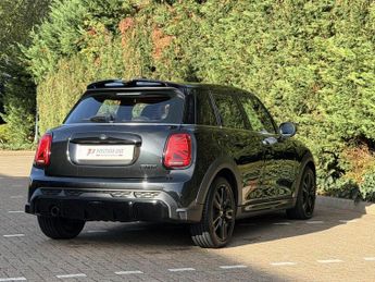 MINI Hatch 1.5 Cooper Sport Hatchback 5dr Petrol Steptronic Euro 6 (s/s) (1