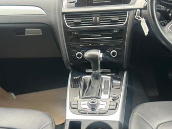 Audi A4 2.0 TDI SE Technik Saloon 4dr Diesel Multitronic Euro 5 (s/s) (1