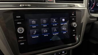 Volkswagen Tiguan 2.0 TDI SEL SUV 5dr Diesel DSG Euro 6 (s/s) (150 ps)