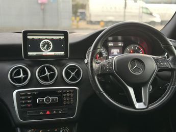 Mercedes-Benz A Class 1.6 A180 Sport (Executive) Hatchback 5dr Petrol 7G-DCT Euro 6 (s