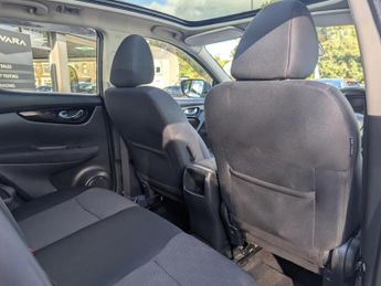 Nissan Qashqai 1.2 DIG-T N-Connecta SUV 5dr Petrol Manual 2WD Euro 6 (s/s) (115