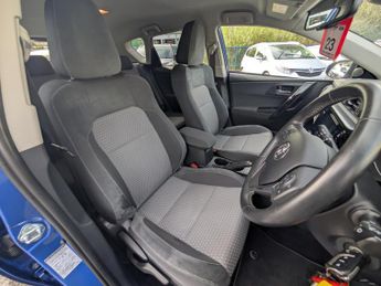 Toyota Auris 1.2 VVT-i Design Hatchback 5dr Petrol Manual Euro 6 (s/s) (116 p