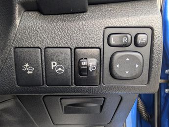 Toyota Auris 1.2 VVT-i Design Hatchback 5dr Petrol Manual Euro 6 (s/s) (116 p