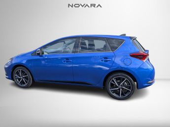 Toyota Auris 1.2 VVT-i Design Hatchback 5dr Petrol Manual Euro 6 (s/s) (116 p