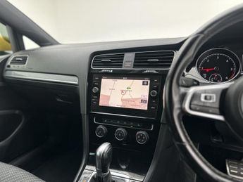 Volkswagen Golf 2.0 TDI BlueMotion Tech R-Line Hatchback 5dr Diesel DSG Euro 6 (