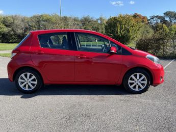 Toyota Yaris 1.33 Dual VVT-i TR Hatchback 5dr Petrol Multidrive S Euro 5 (101
