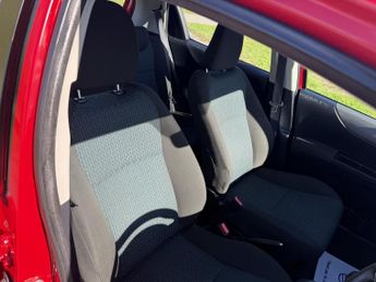 Toyota Yaris 1.33 Dual VVT-i TR Hatchback 5dr Petrol Multidrive S Euro 5 (101
