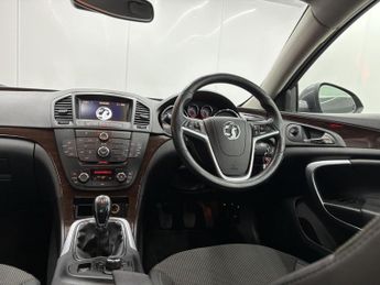 Vauxhall Insignia 2.0 CDTi ecoFLEX SE Nav Hatchback 5dr Diesel Manual Euro 5 (s/s)