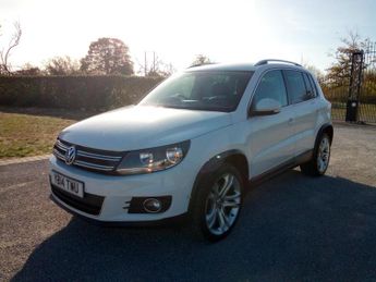 Volkswagen Tiguan 2.0 TDI BlueMotion Tech Match SUV 5dr Diesel DSG 4WD Euro 5 (s/s