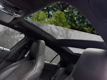 Mercedes-Benz GLA 2.1 GLA220 CDI AMG Line SUV 5dr Diesel 7G-DCT 4MATIC Euro 6 (s/s
