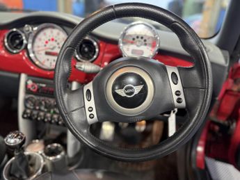 MINI Convertible 1.6 Cooper Convertible 2dr Petrol Manual Euro 3 (115 ps)