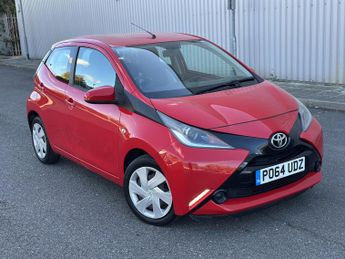 Toyota AYGO 1.0 VVT-i x-play Hatchback 5dr Petrol x-shift Euro 5 Euro 5 (68 