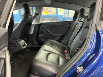 Tesla Model 3 Standard Range Plus Saloon 4dr Electric Auto RWD (241 bhp)