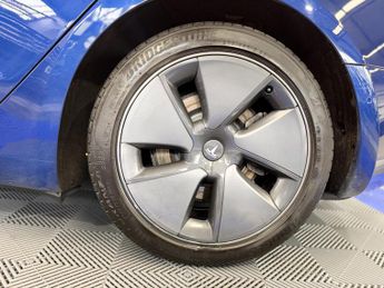 Tesla Model 3 Standard Range Plus Saloon 4dr Electric Auto RWD (241 bhp)