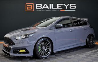 Ford Focus 2.0T EcoBoost ST-3 Hatchback 5dr Petrol Manual Euro 6 (s/s) (250