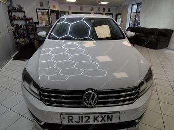 Volkswagen Passat 2.0 TDI BlueMotion Tech SE Saloon 4dr Diesel Manual Euro 5 (s/s)