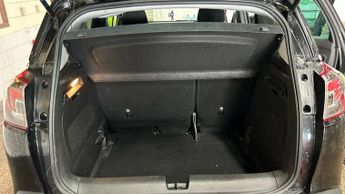 Vauxhall Crossland X 1.2 Turbo Griffin SUV 5dr Petrol Auto Euro 6 (s/s) (130 ps)