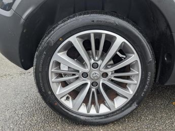 Vauxhall Crossland X 1.2 Turbo Griffin SUV 5dr Petrol Auto Euro 6 (s/s) (130 ps)