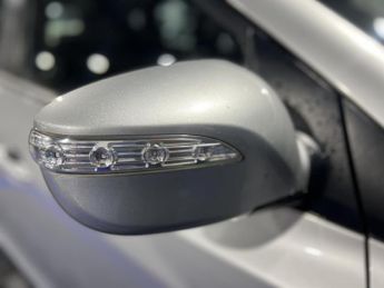 Hyundai ix35 1.7 CRDi SE SUV 5dr Diesel Manual Euro 5 (s/s) (Nav) (115 ps)
